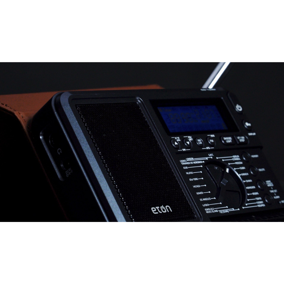 Elite Traveller - Portable, International AM/FM Radio Alarm Clock